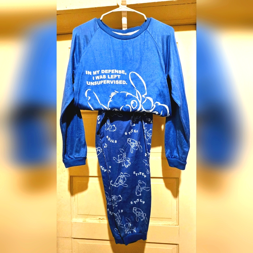 Disney Stitch 2 Piece PJ Set Size Large
